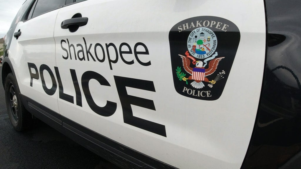 18-year-old charged with second-degree murder after Shakopee man found shot in park — WCCO / CBS Minnesota, Excelsior Community news