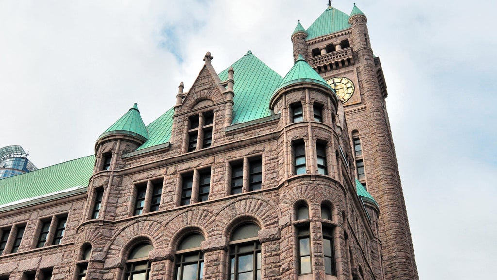 Minneapolis council votes 9-4 to eliminate safety office; Mayor Frey meeting with council members — Excelsior Government news