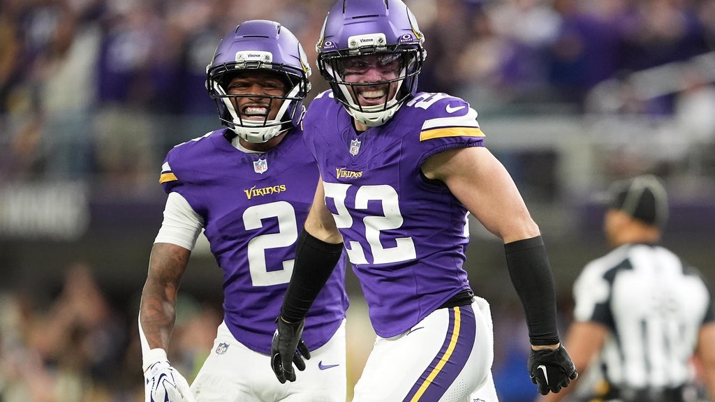 Vikings defense clamps down on Daniel Jones and the Colts for a 16-10 victory to stay undefeated — WCCO / CBS Minnesota, Excelsior Arts news