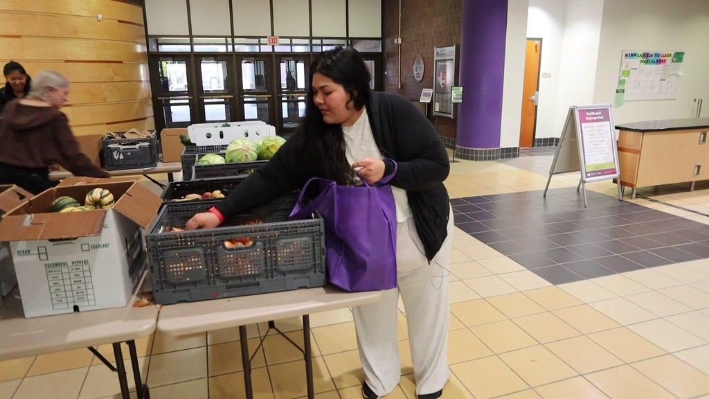 Food shelf visits surge across Minnesota as inflation pressures students and workers — WCCO / CBS Minnesota, Excelsior Schools news