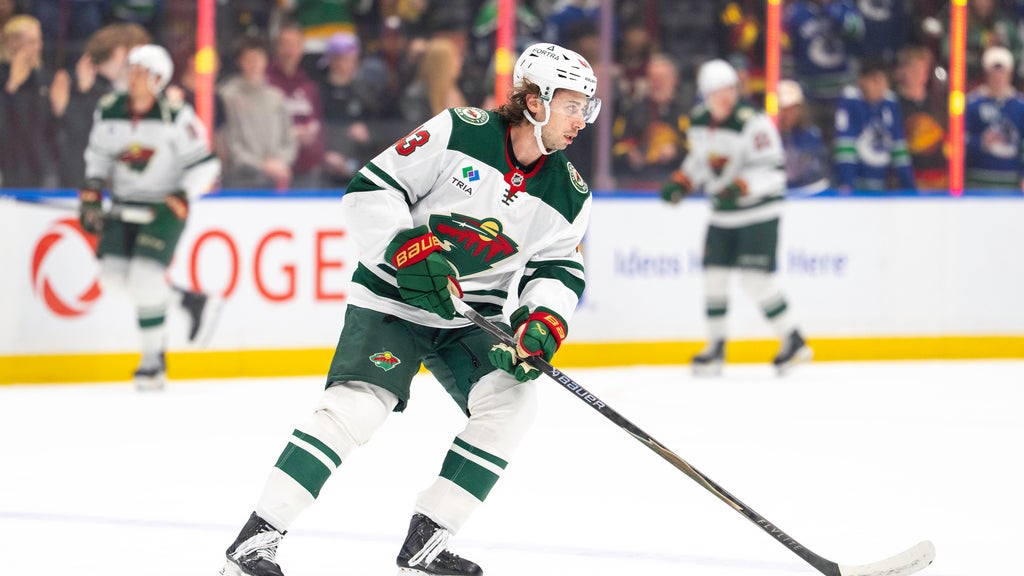 Quinn Hughes has goal, assist in his Vancouver return in Wild's 4-2 victory — WCCO / CBS Minnesota, Excelsior Sports news
