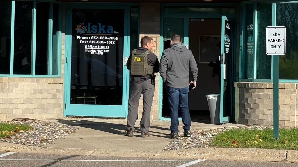 Federal law enforcement officers in Twin Cities Thursday for "court-authorized investigative activity," FBI says — Excelsior Business news