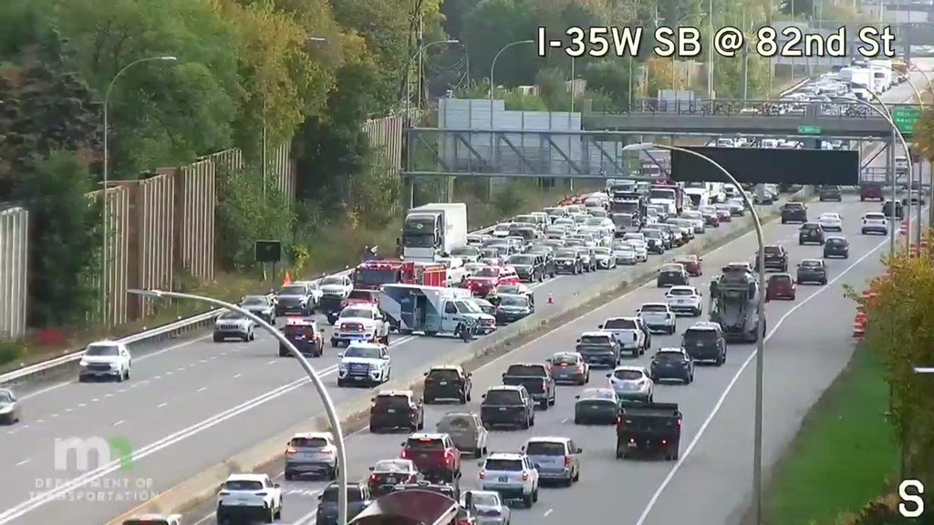 3 drivers injured in crash on Interstate 35W in Bloomington, state patrol says — WCCO / CBS Minnesota, Excelsior Health news