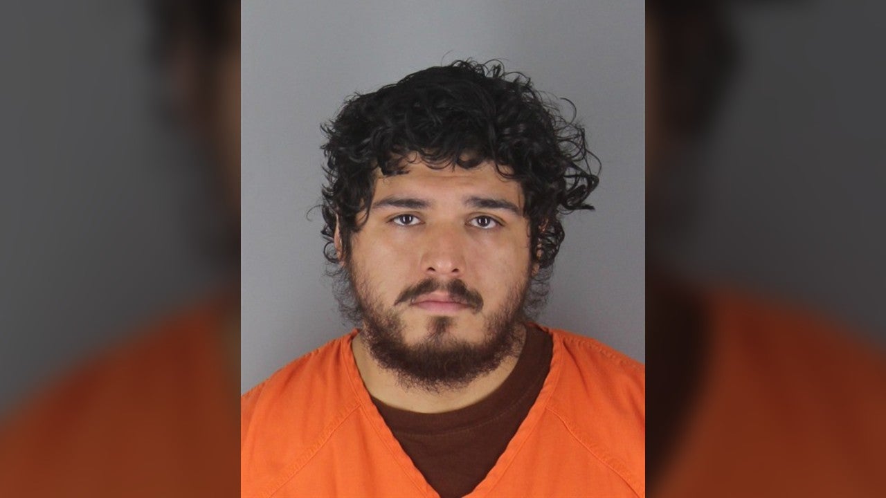 Charges: Bloomington man stabbed roommate while he was asleep, severely injuring him — Excelsior Real Estate news