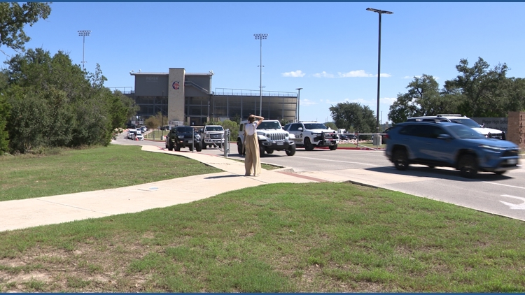 Parents rush to Pieper High School during lockdown; two teens taken into custody — KENS 5 (San Antonio), Excelsior Schools news