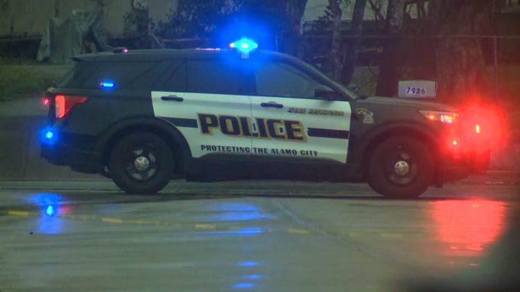 Driver arrested on DWI charge after running red light and crashing into car, police say — KENS 5 (San Antonio), Excelsior Health news